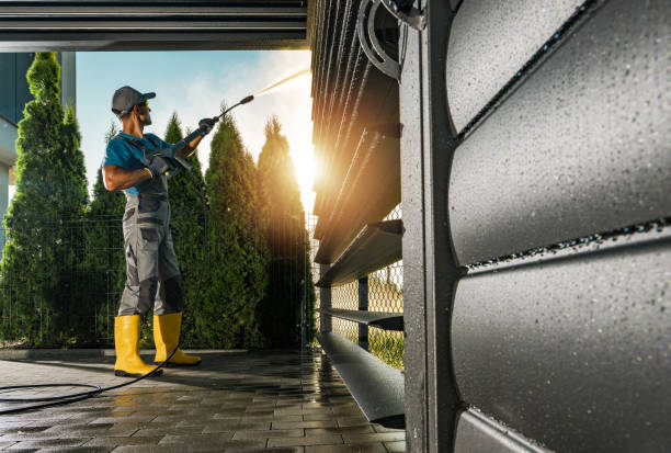 Best Animal Enclosure Cleaning  in Monroe, WA